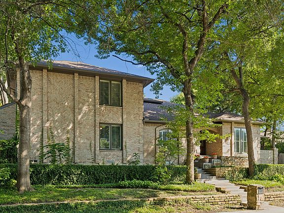 3rd image of 9206 Club Glen Dr