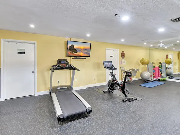 2866 SW 6th Street, Delray Beach, FL 33445