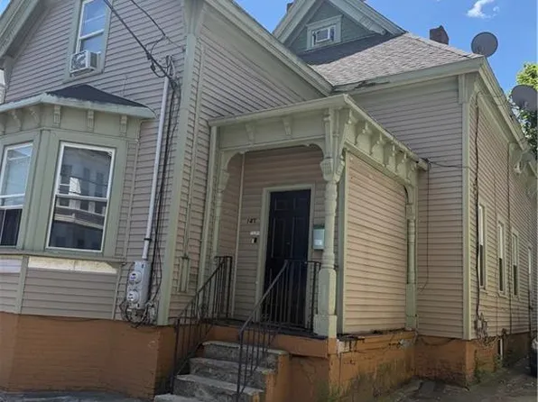 147 Parade St, Providence, RI 02907