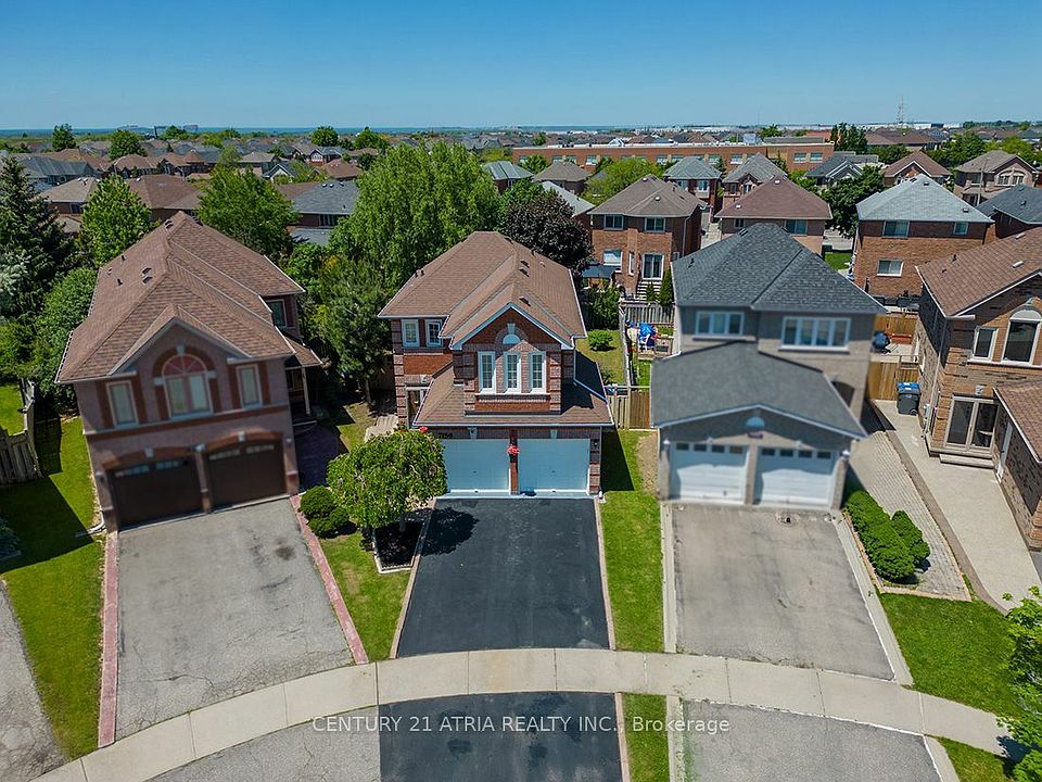 1st image of 7159 Spyglass Cres