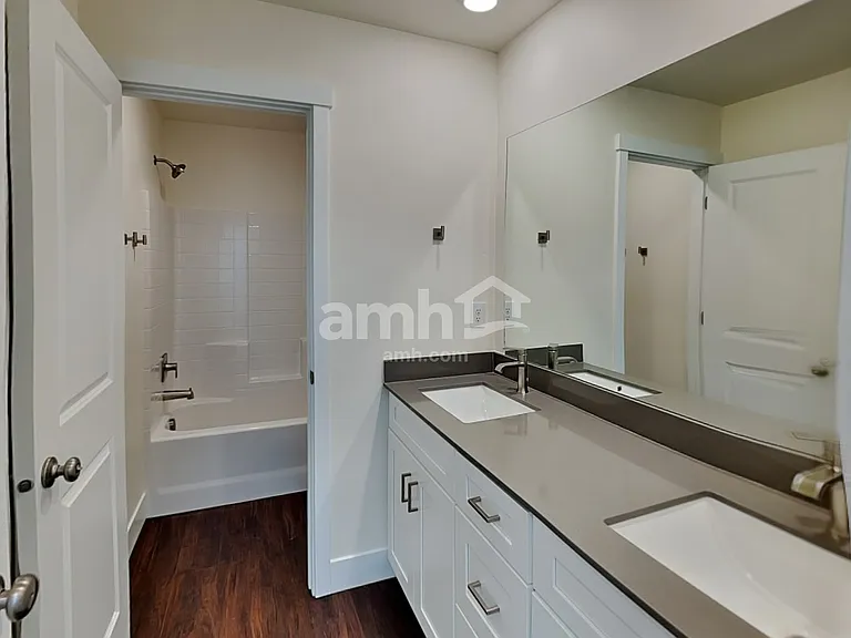 1389 E Ludlow Dr — Photo 17