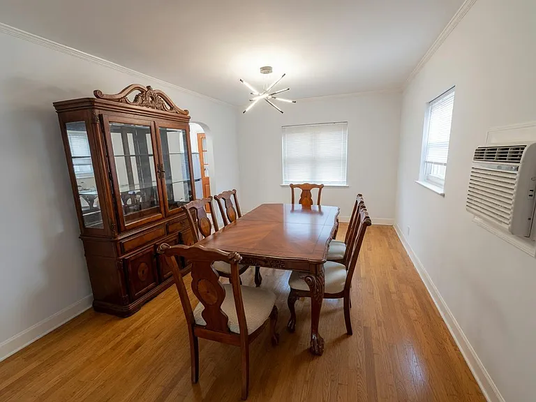 1080 Rhinelander Ave #1 — Photo 10