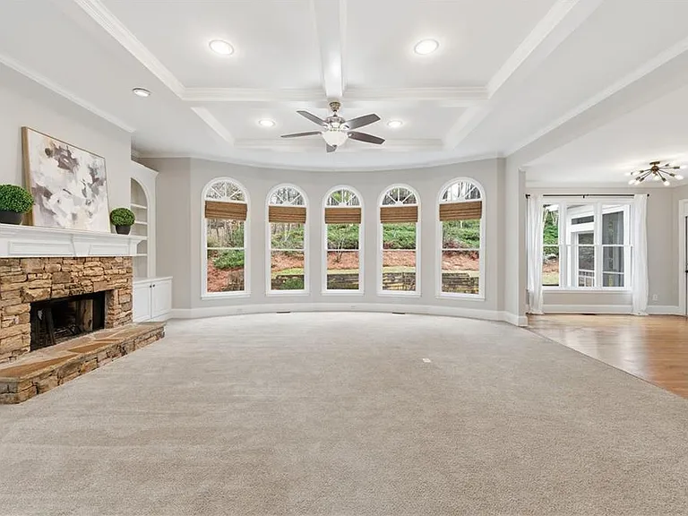 2570 Wood Creek Ct — Photo 15