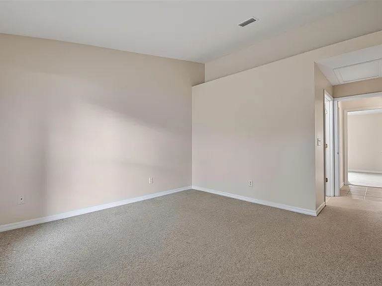 83 Lynbrook Dr #A — Photo 30
