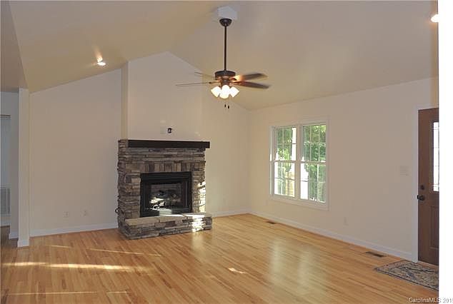 2nd image of 5768 Cedar Run Dr