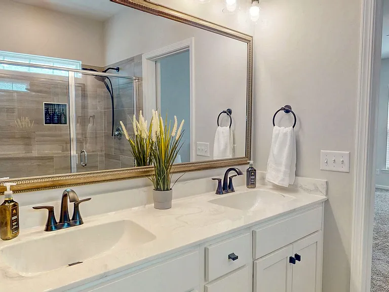 124 Brookline Dr — Photo 12