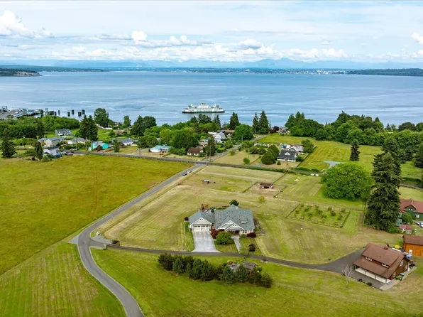 4764 Black Walnut Terrace, Clinton, WA 98236