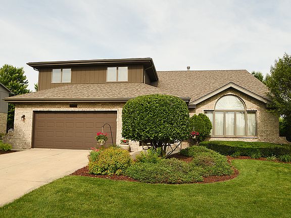 3rd image of 17302 Queen Mary Ln