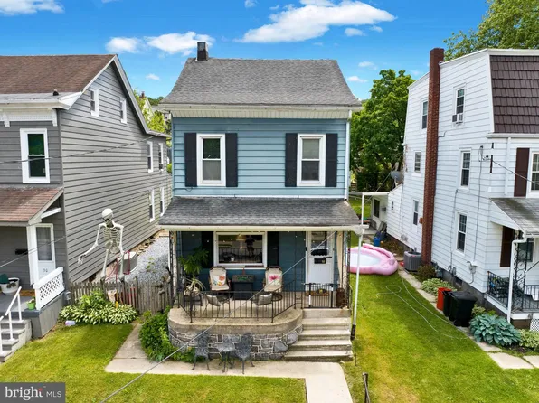 28 Front St, Mohnton, PA 19540