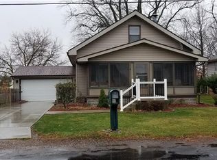 2038 Hoops Dr, Toledo, OH 43611