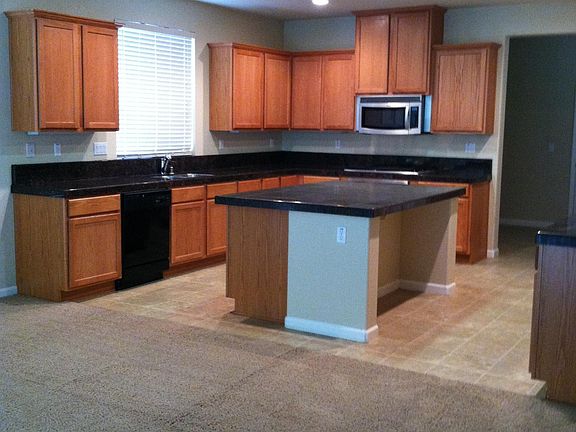 4th image of 211 Tissot Dr