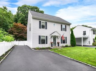 5 Grescham Ave, Norwalk, CT 06851