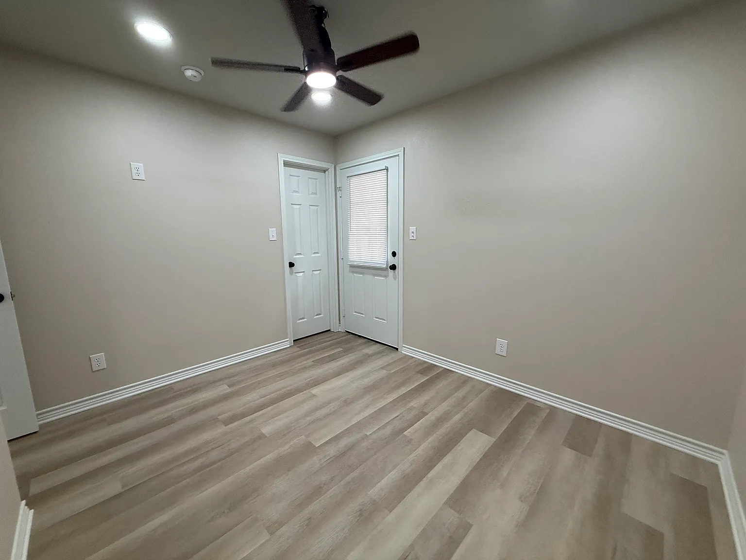 2 bed, 620 sqft, $1,200 — Photo 4