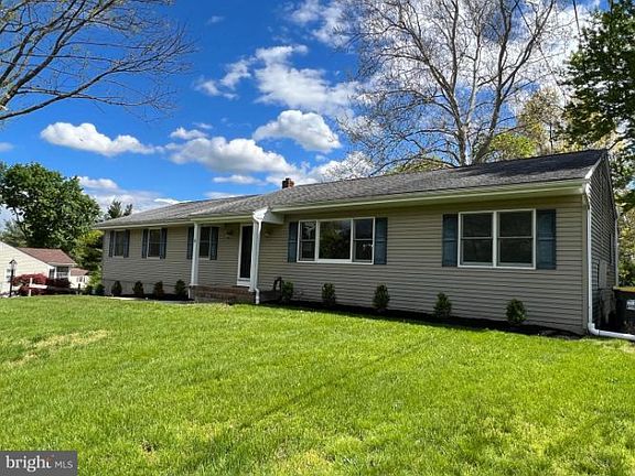 4th image of 9 Strawberry Ln