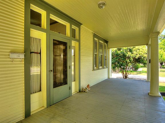 5th image of 831 W San Antonio St