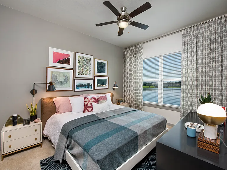 Bedroom with ceiling fan