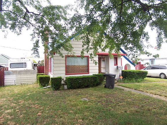 2nd image of 819 N 9th Ave
