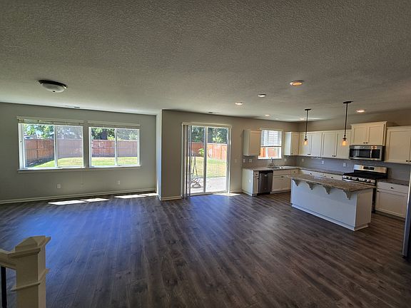 5th image of 10185 NW 307th Ave