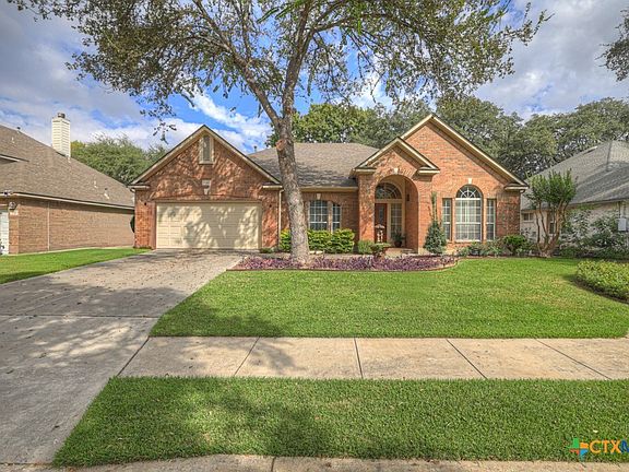 2nd image of 4520 Grand Forest Dr