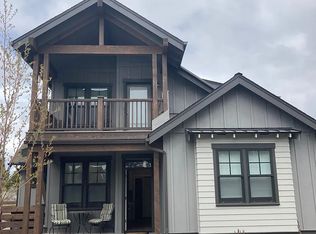 19745 SW River Camp Ln, Bend, OR 97702