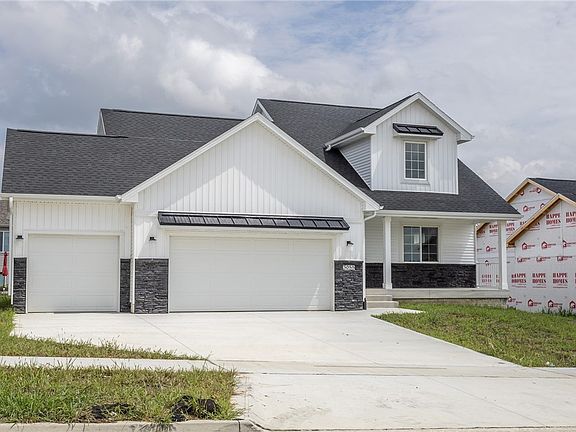 3rd image of 3055 Worchester Dr