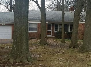 27099 N Woodland Rd, Beachwood, OH 44122