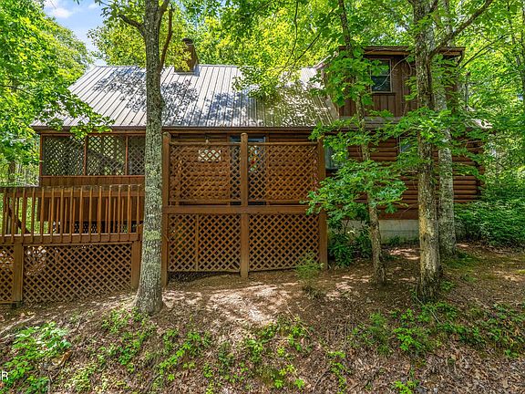 3rd image of 1514 Ridgecrest Dr