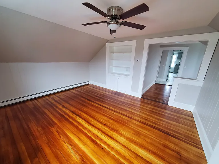 2637-2639 Pawtucket Ave #3 — Photo 2