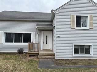 3165 Alpine Rd, Troy, MI 48084