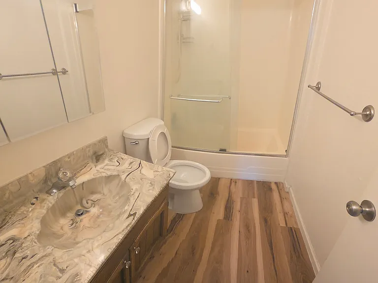 6821 Virginia Dr — Photo 5