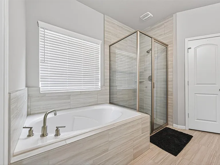 11676 Whirlaway Dr — Photo 35