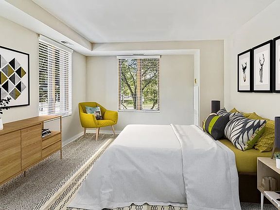 4th image of 675 Lake St APT 143