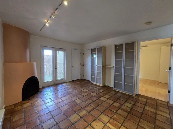 2600 W Zia Rd APT L15, Santa Fe, NM 87505