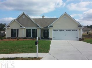 84 Coopers Hawk Ln, Jefferson, GA 30549
