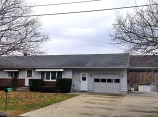 7 Mountain View Dr, Adams, MA 01220