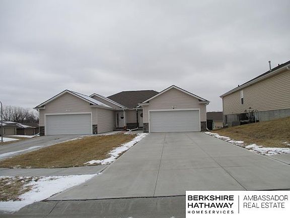 4th image of 1062 N 170th Ave