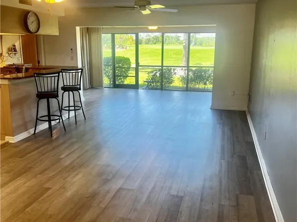 5765 Trailwinds Dr APT 115, Fort Myers, FL 33907