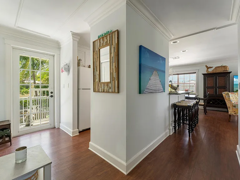 235 W Seaview Cir — Photo 30