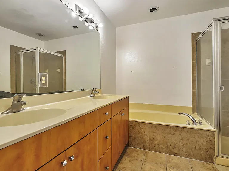 1969 Alamanda Way — Photo 17