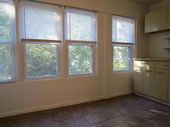Sunny Breakfast Nook