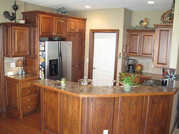 2nd image of 125 Genna Ct