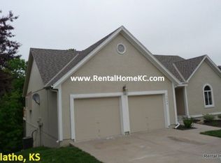 1684 N Hunter Dr, Olathe, KS 66061