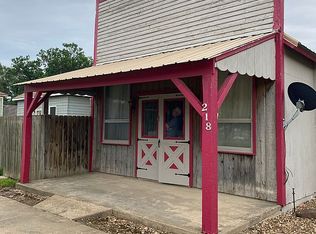 218 1st St, New Cambria, KS 67470