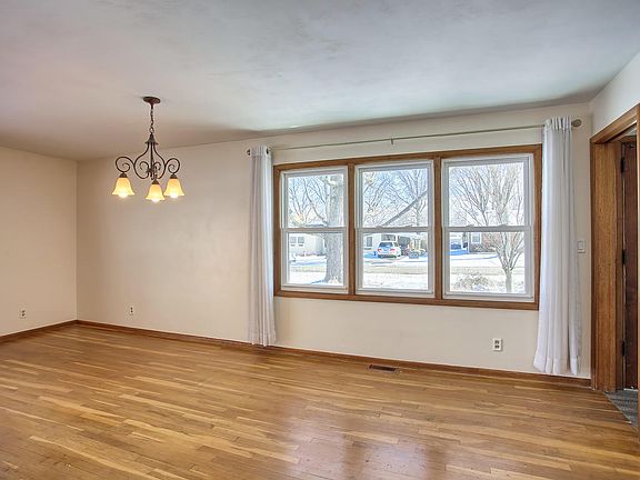 5th image of 505 Park Pl