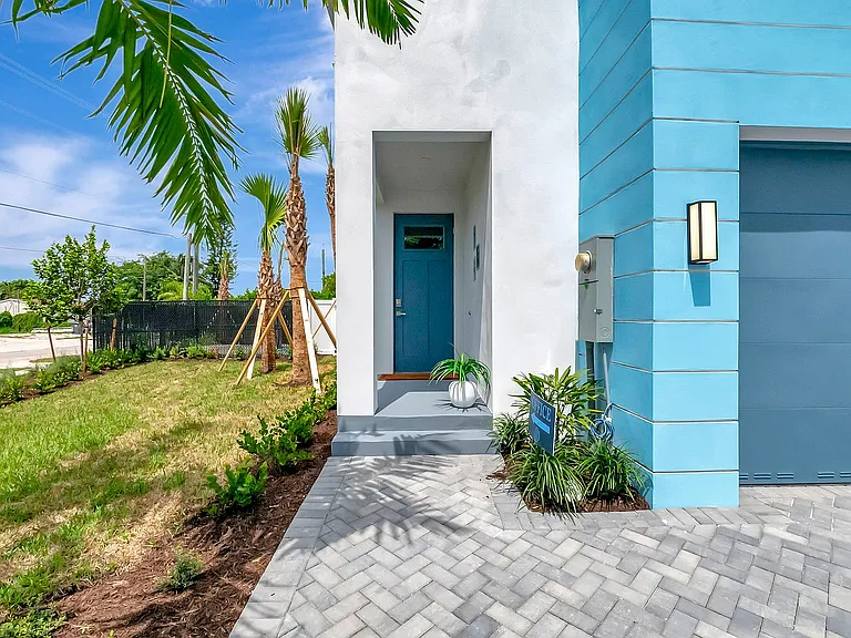 Prince Place Townhomes — Photo 10