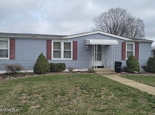 505 Rosalind Rd, Freehold, NJ 07728