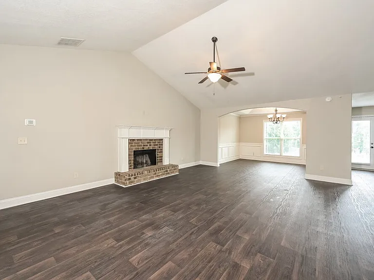 1779 Miller Springs Dr — Photo 3