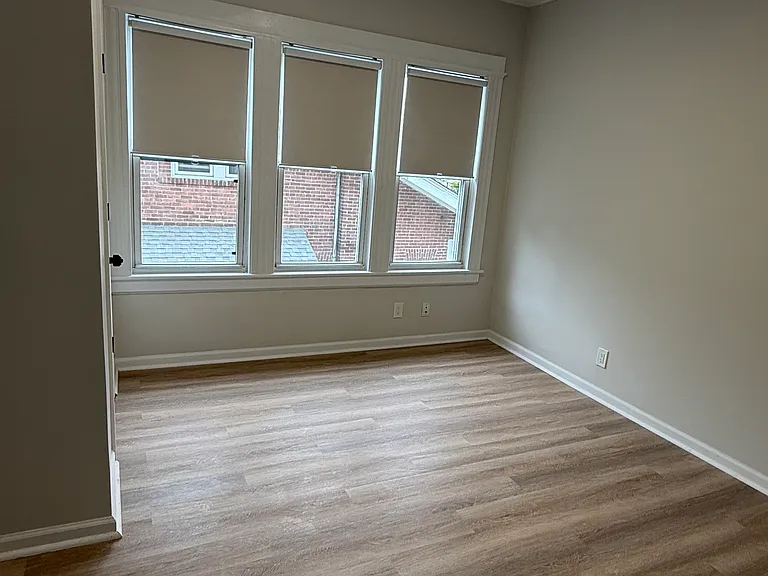 180 Burritt Ave #2 — Photo 3
