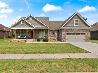 218 Hayden Heady Cir, Bowling Green, KY 42104