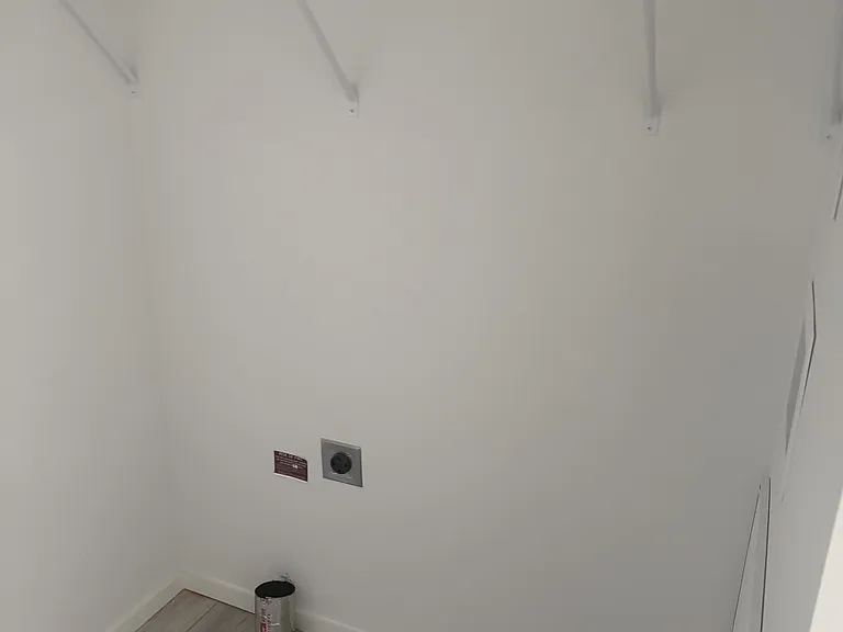 129 Walnut Dr — Photo 9